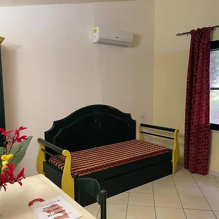 Apart Otel Ala Birdi
