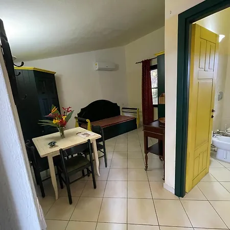 Ala Birdi Lägenhetshotell Arborea